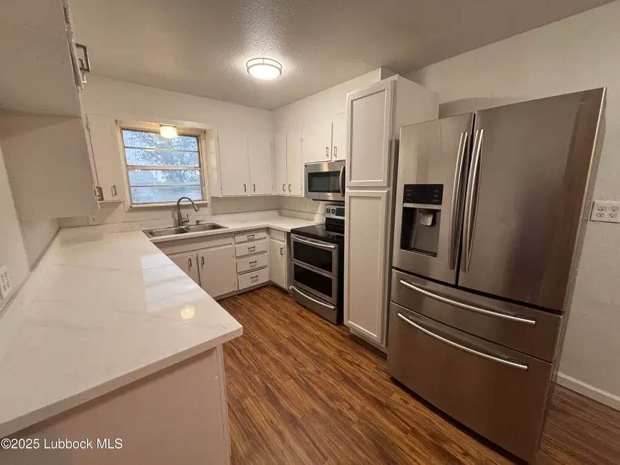 1301 6th Street, Shallowater, TX 79363 - Image #3