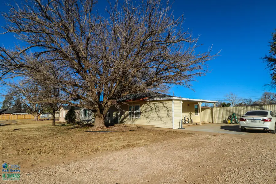 507 Boesen Street, Sudan, TX 79371 - Image #2