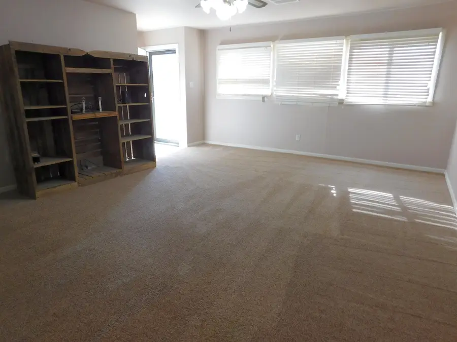 1722 W Avenue B, Muleshoe, TX 79347 - Image #2