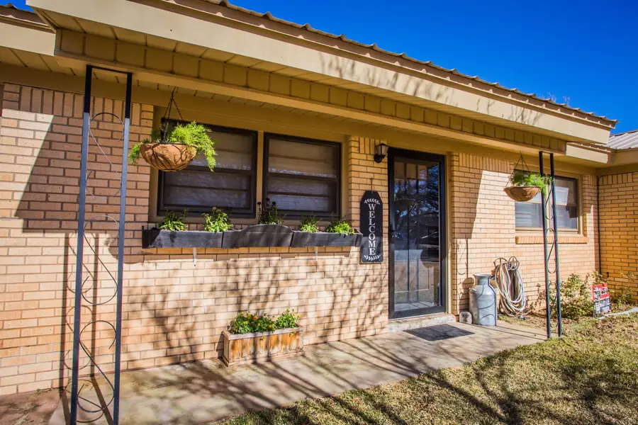 1550 W Lynn Street, Slaton, TX 79364 - Image #3