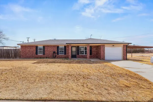 700 Avenue N, Ralls, TX 79357