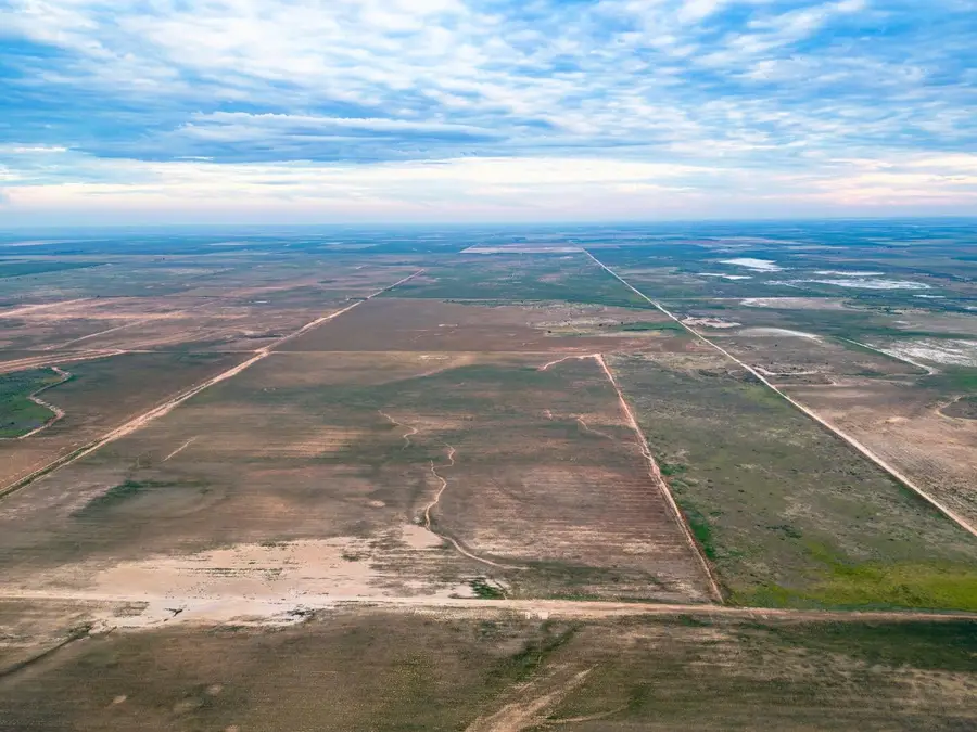 1825 County Road 595, Brownfield, TX 79316 - Image #3