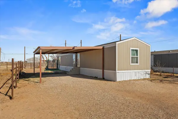 1403 W Monroe Street, Levelland, TX 79336