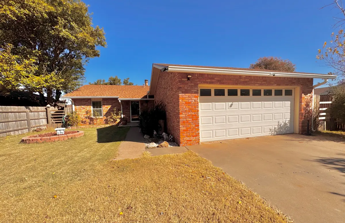 3902 Sides Street, Plainview, TX 79072 - Image #1