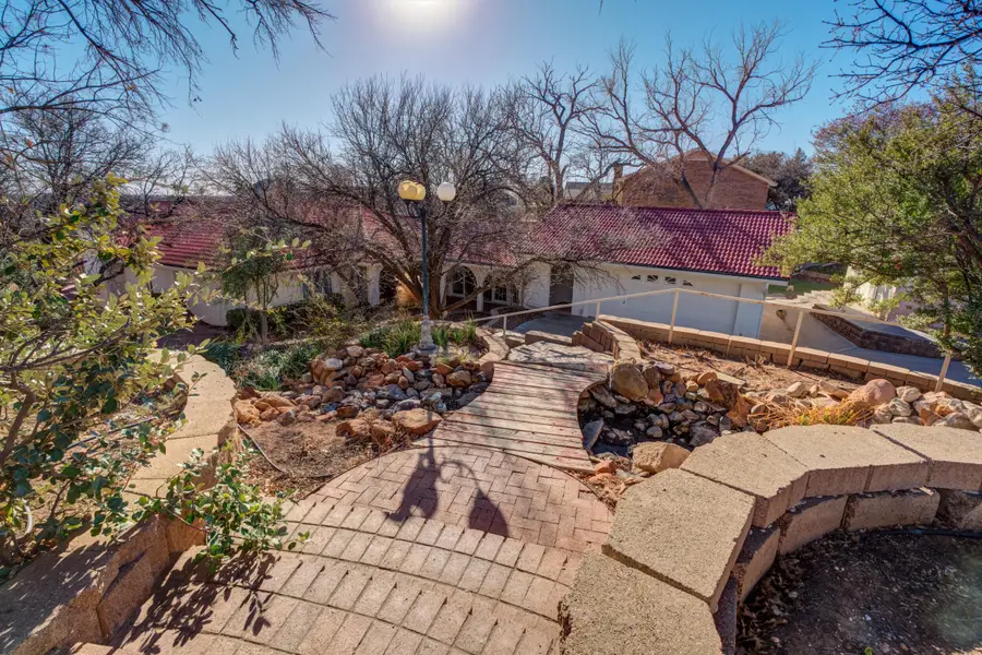 15 Surrey Circle, Ransom Canyon, TX 79366 - Image #2