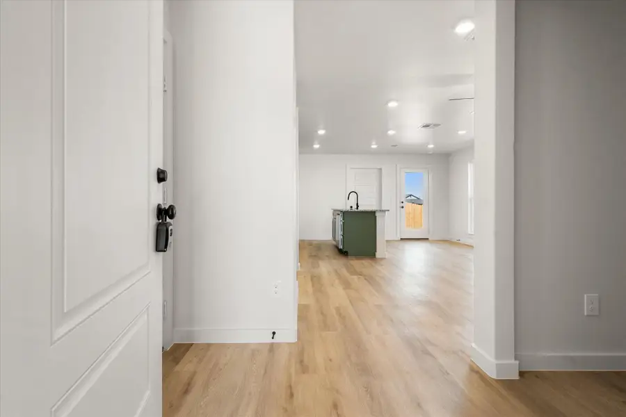 518 E 23rd Street, Wolfforth, TX 79382 - Image #2