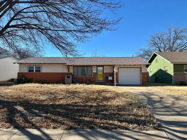 1409 Floydada Street, Plainview, TX 79072