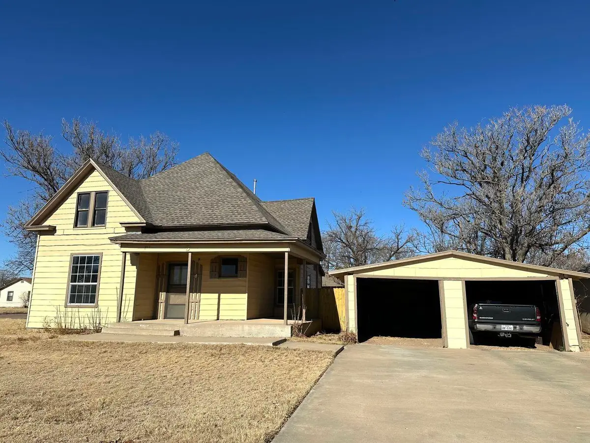 510 W 12th, Plainview, TX 79072 - Image #1