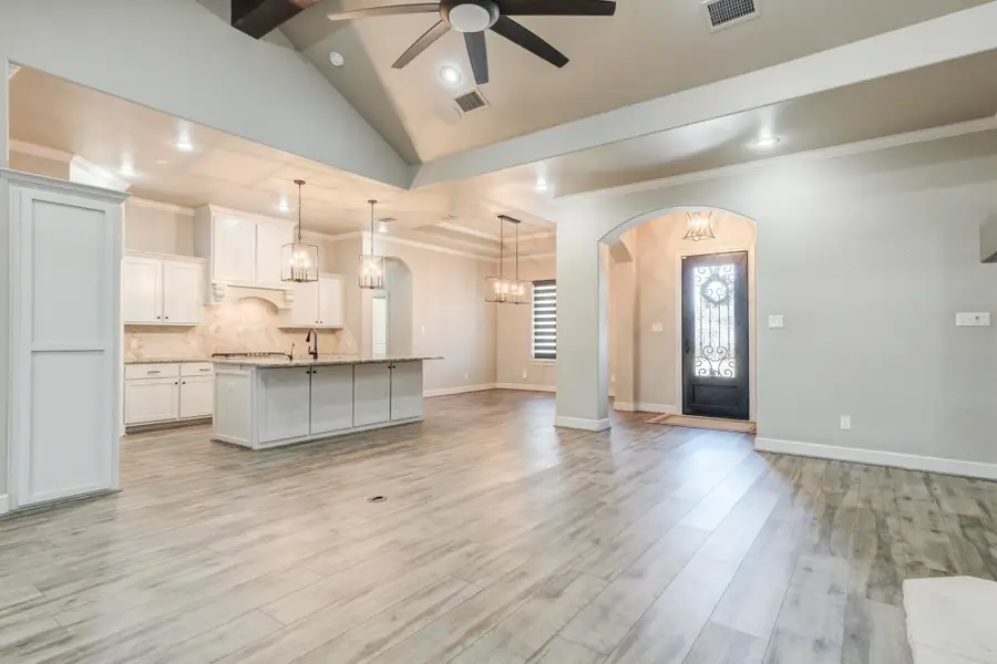 617 N 9th Street, Wolfforth, TX 79382 - #3