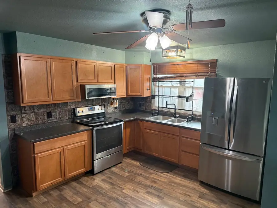 1916 N 3rd Street, Tahoka, TX 79373 - Image #3