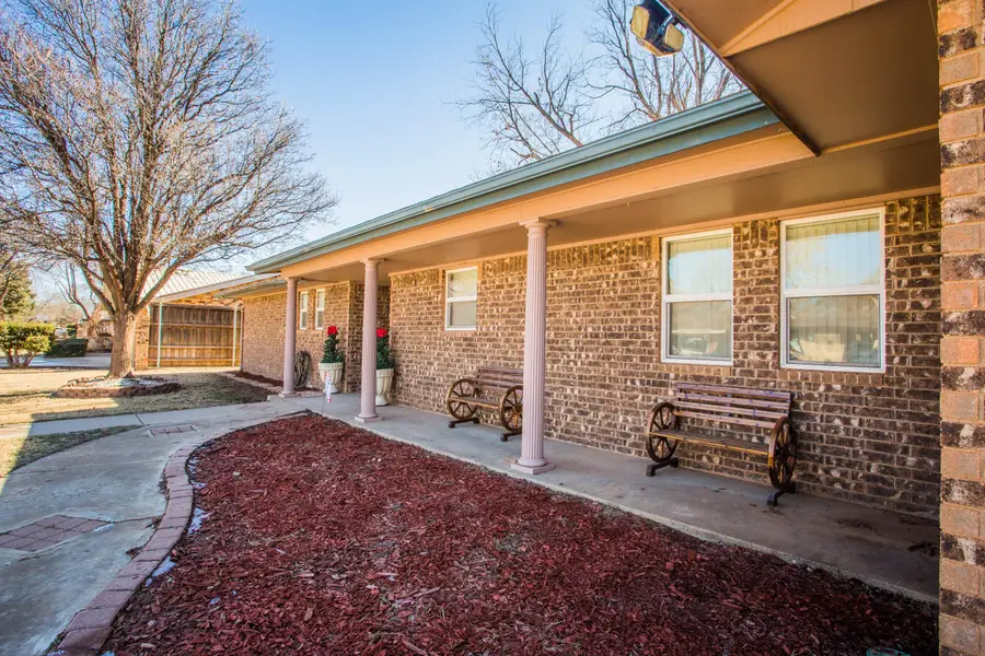 108 E 26th Street, Littlefield, TX 79339 - #2
