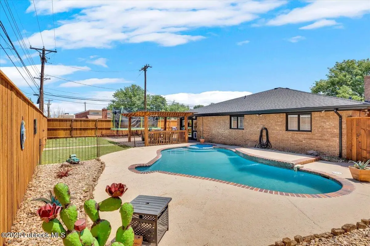 2022 Buffalo Drive, Levelland, TX 79336 - #1