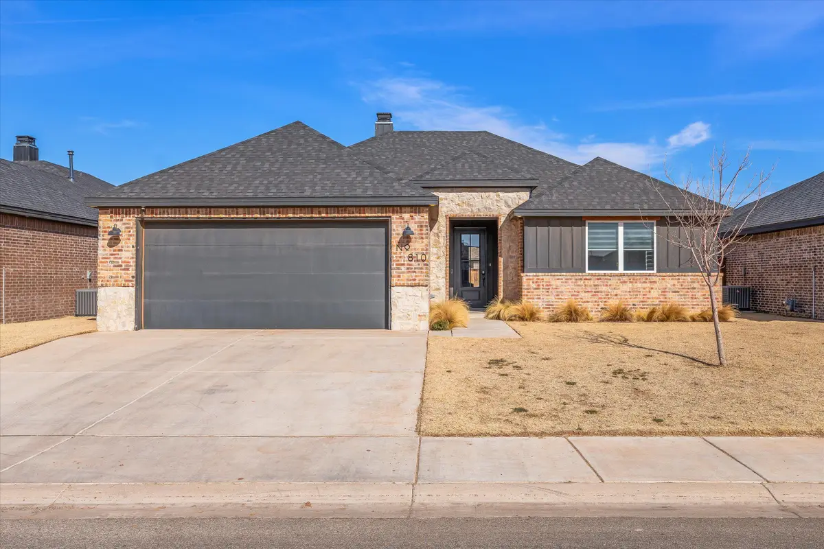 810 N 2nd Street, Wolfforth, TX 79382 - Image #1