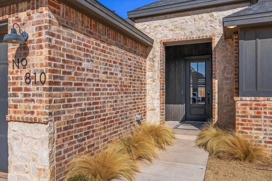 810 N 2nd Street, Wolfforth, TX 79382 - Image #3