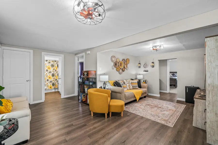 1070 S 1st Street, Slaton, TX 79364 - Image #2