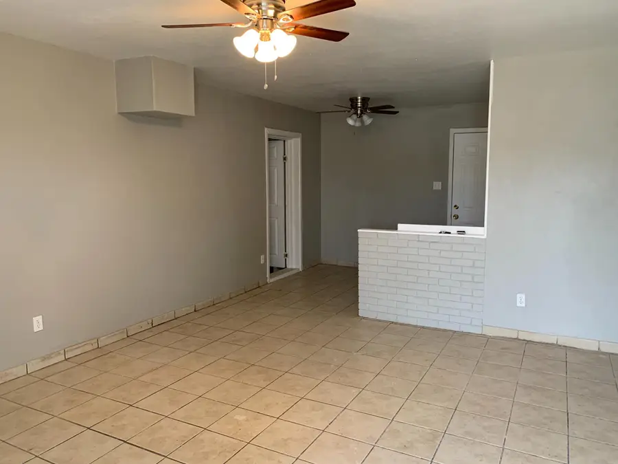 2209 E 29th Street, Lubbock, TX 79404 - Image #2