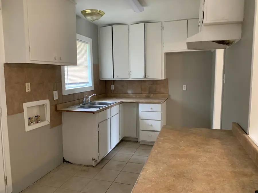 2209 E 29th Street, Lubbock, TX 79404 - Image #3