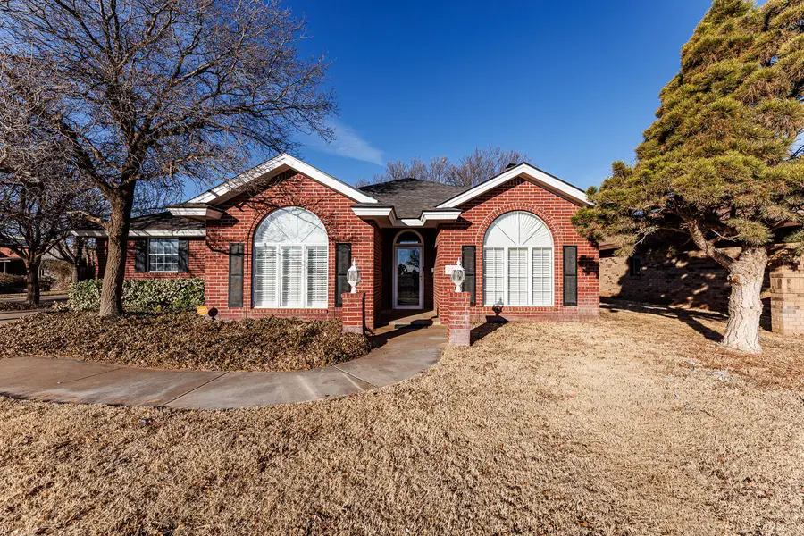 206  Collins Avenue, Sundown, TX 79372 - #2