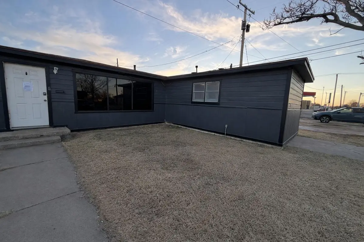 1705 W 16th Street, Plainview, TX 79072 - #1