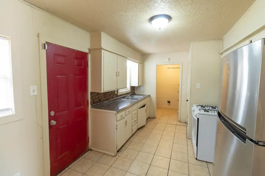 2705 E 2nd Street, Lubbock, TX 79403 - #3