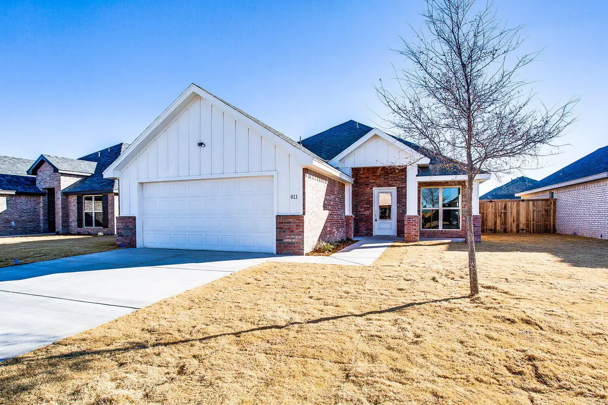 811 N 4th Street, Wolfforth, TX 79382 - #1