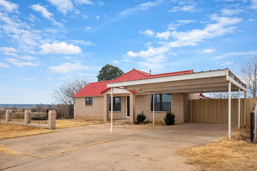 611 S Avenue H, Post, TX 79356 - #2