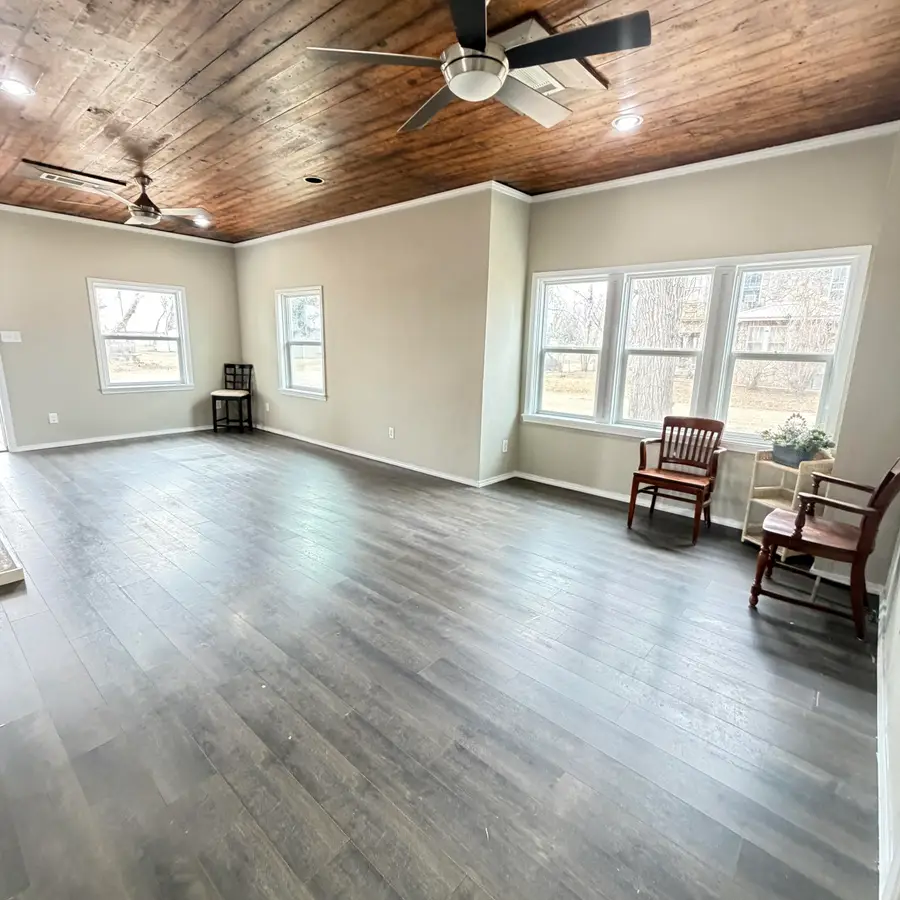 300 2nd Street, Roaring Springs, TX 79256 - #3