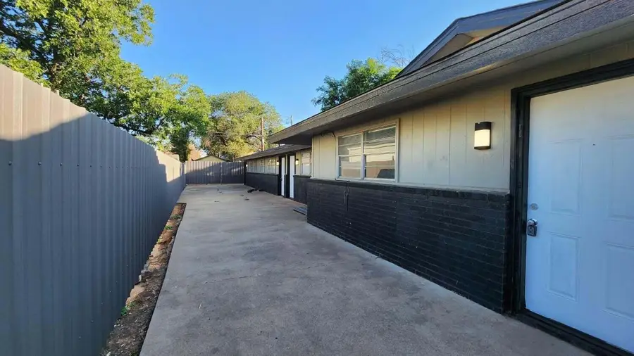 2207 15th Street, Lubbock, TX 79401 - #2