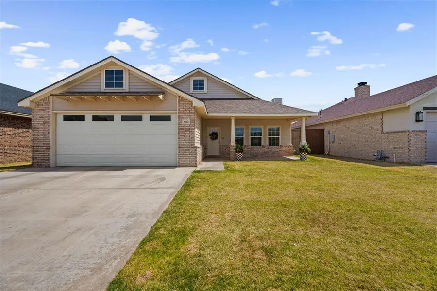 902 N Fulton Avenue, Lubbock, TX 79416 - #2