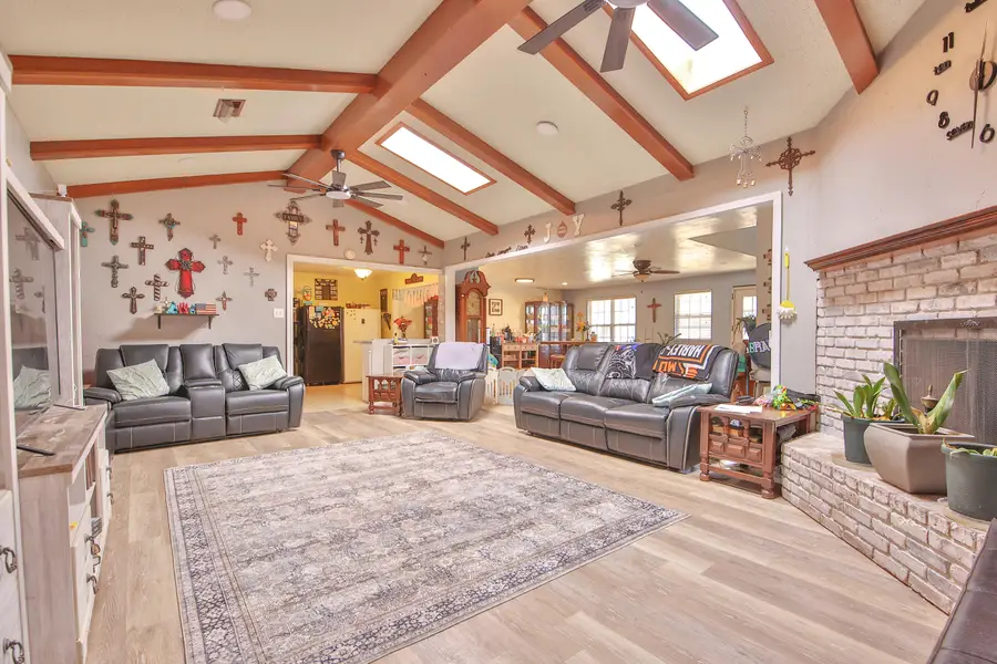 6903 Gary Avenue, Lubbock, TX 79413 - #3