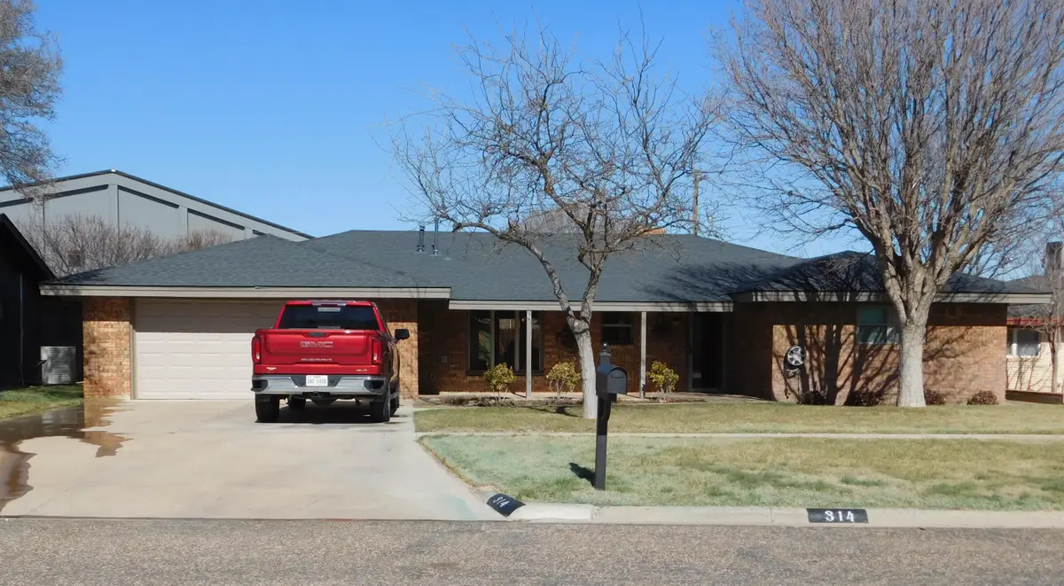 314 W Avenue J, Muleshoe, TX 79347 - #1