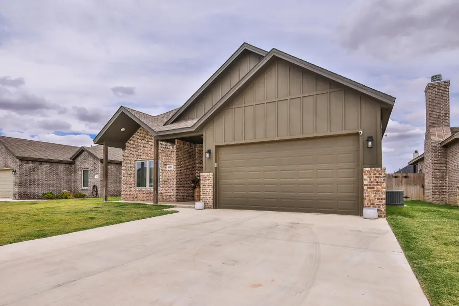 5910 Grinnell Street, Lubbock, TX 79416 - #2