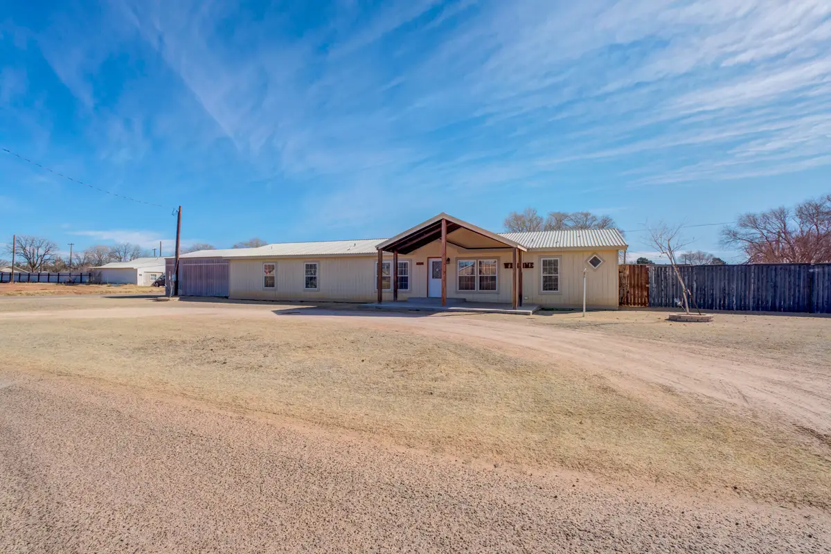 1328 N Avenue, Tahoka, TX 79373 - #1