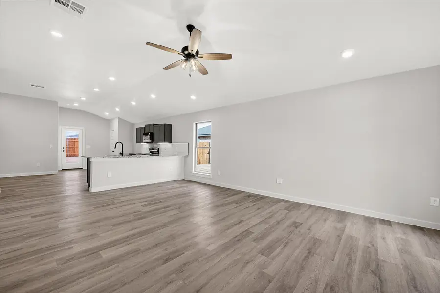 6314 Virginia Avenue, Lubbock, TX 79407 - #3