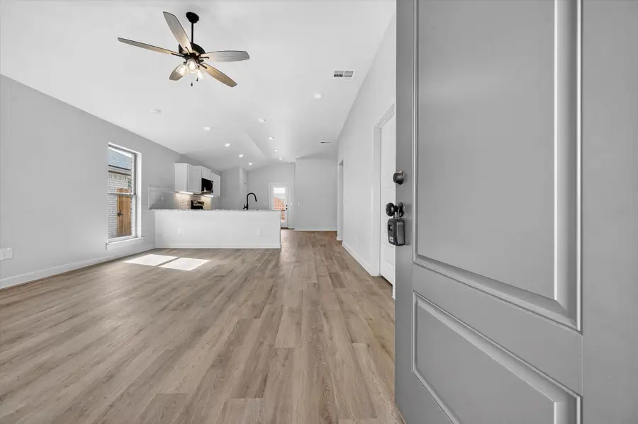 2419 Aberdeen Avenue, Wolfforth, TX 79382 - #2