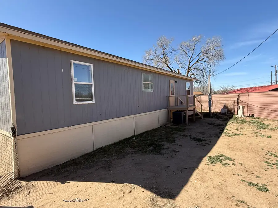 1211 Avenue M, Levelland, TX 79336 - #2