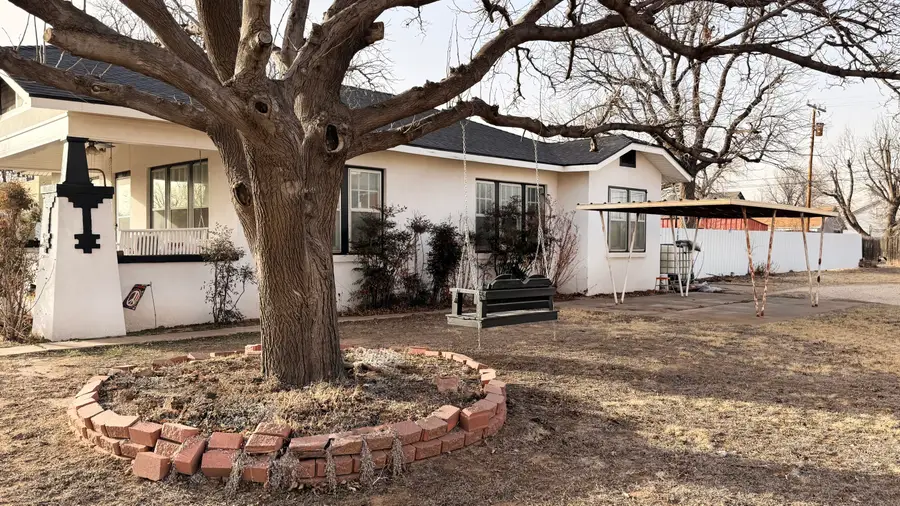 302 W 10th Street, Post, TX 79356 - #3