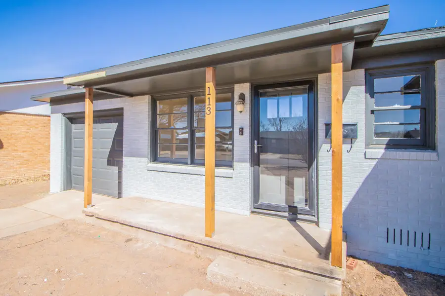 113 E Monroe Street, Levelland, TX 79336 - #3