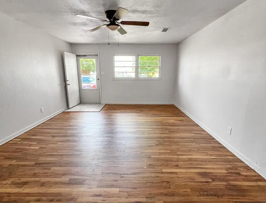 5607 43rd Street, Lubbock, TX 79414 - #3