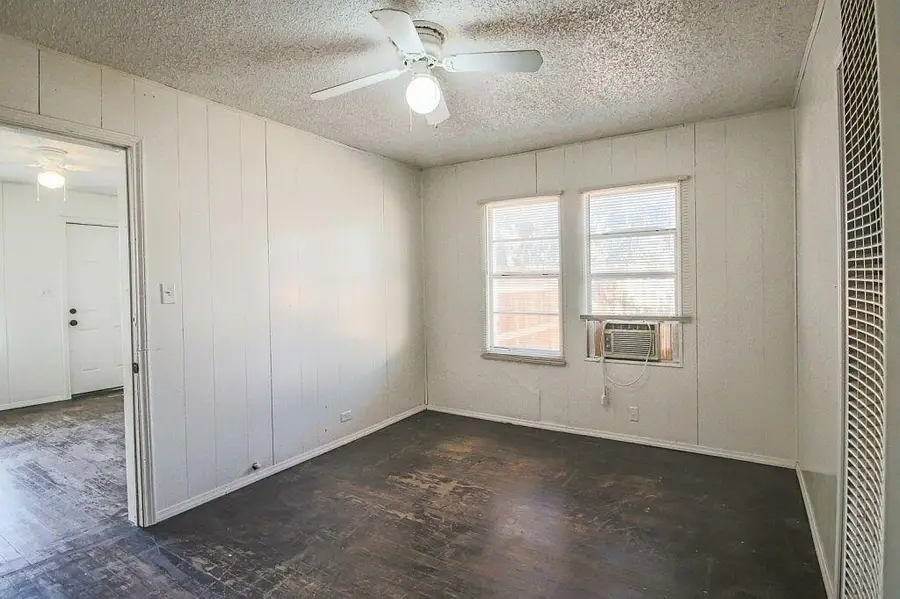 1805 Avenue R, Lubbock, TX 79401 - #3