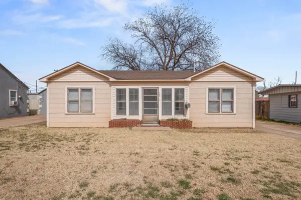 107 Hickory Street, Levelland, TX 79336