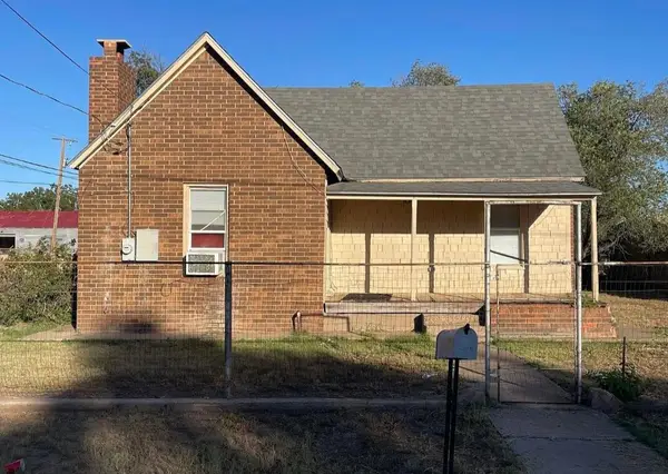 2800 Avenue Q, Snyder, TX 79549