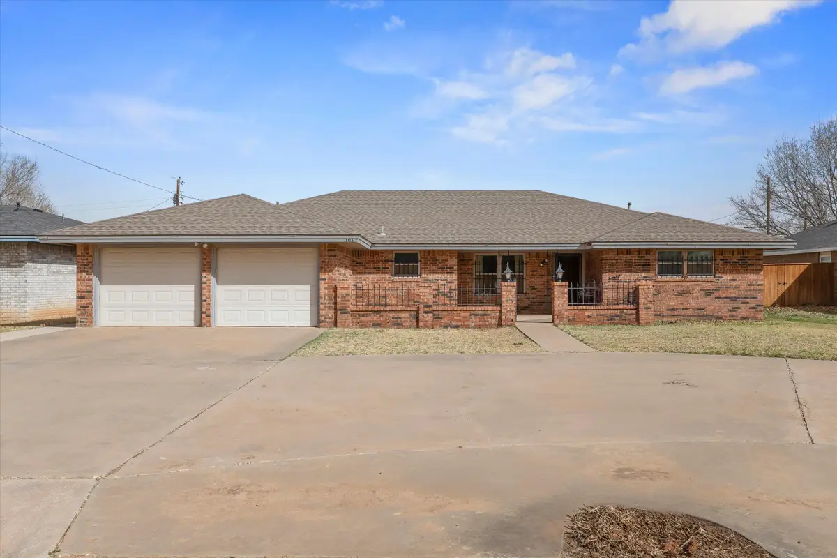 308 W 6th Street, Sundown, TX 79372 - #1