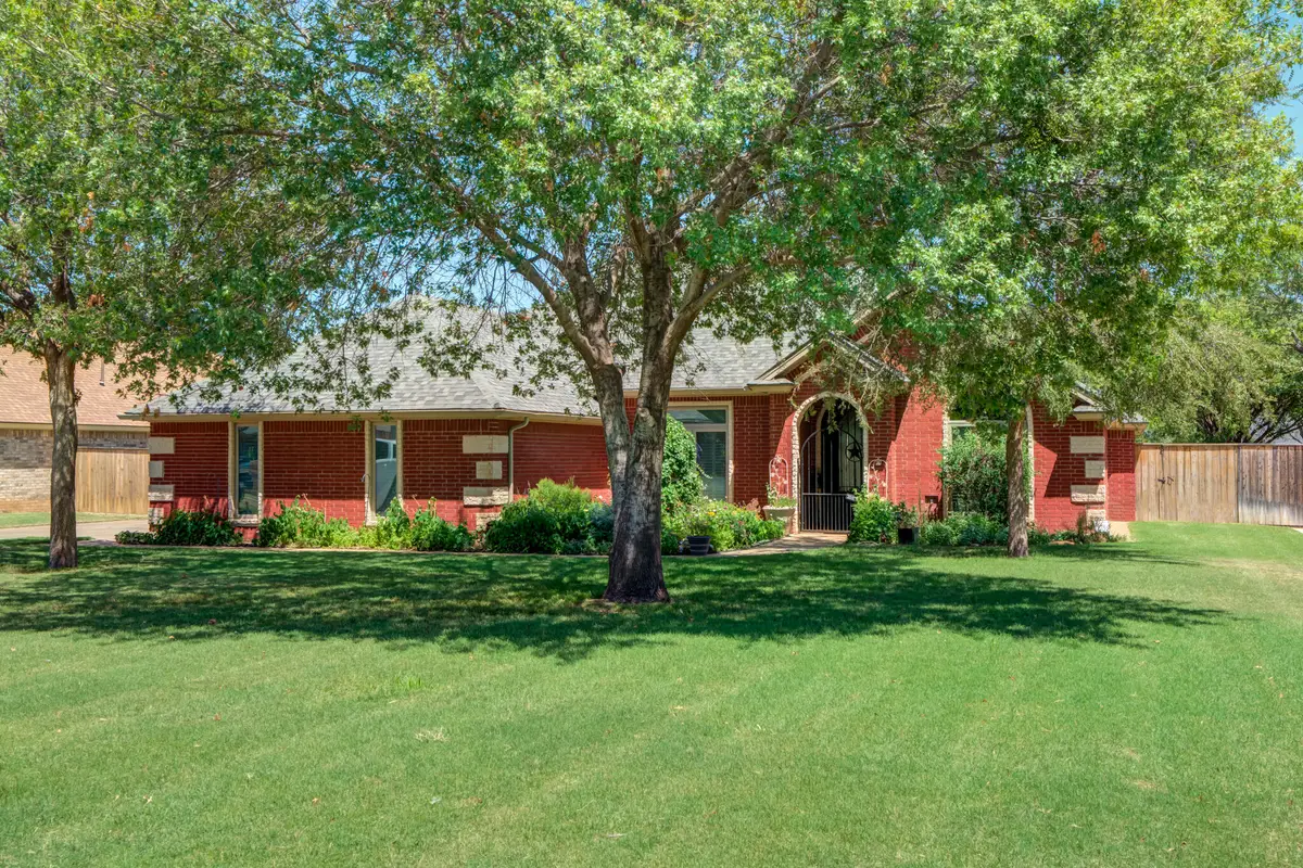 8605 Rochester Avenue, Lubbock, TX 79424 - #1