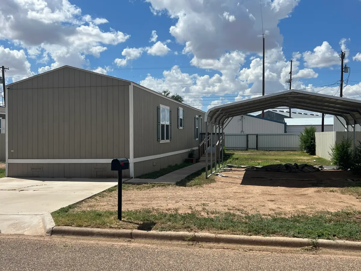 304 3rd Street, Wolfforth, TX 79382 - #1