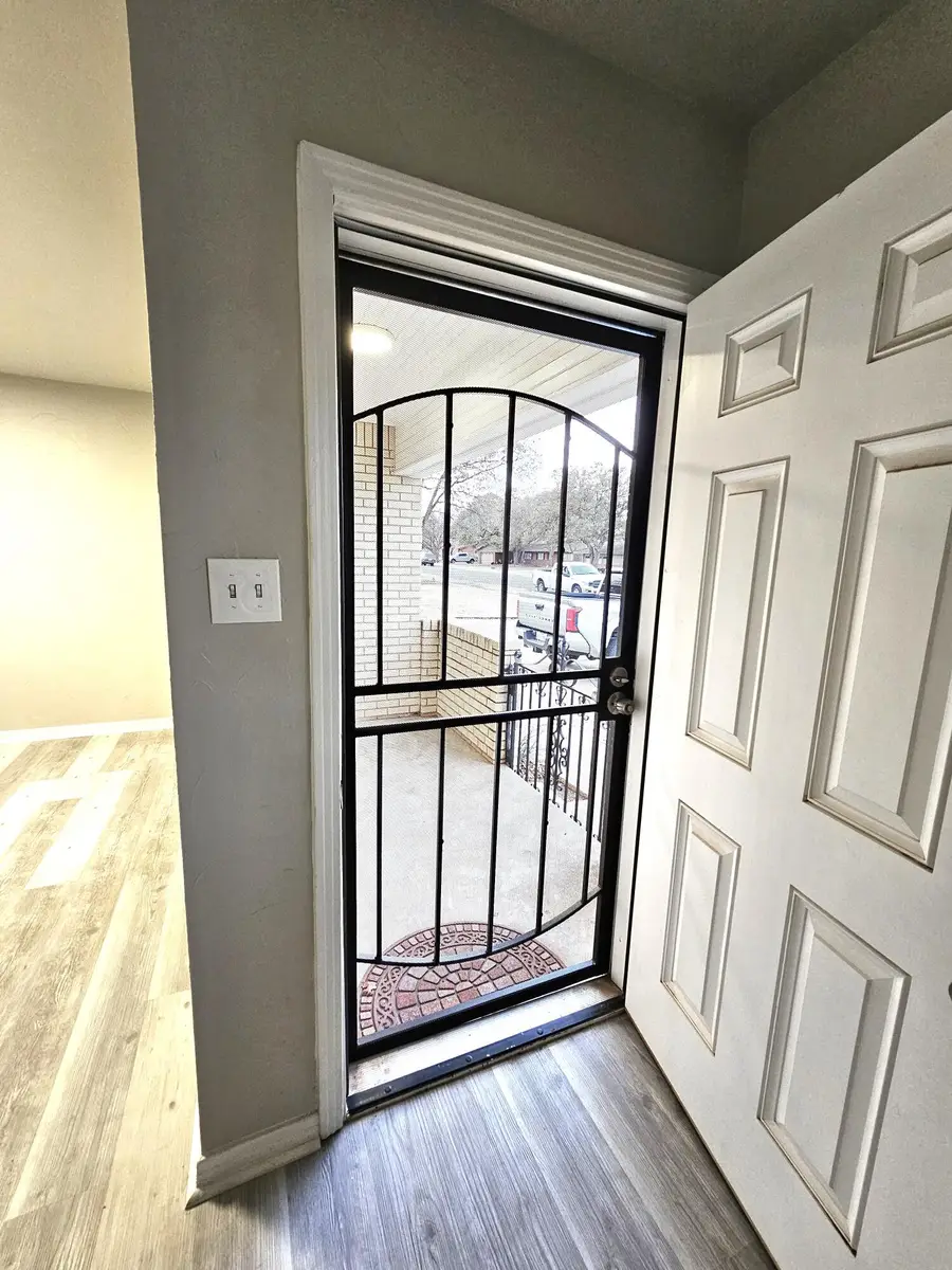 3203 43rd Street, Lubbock, TX 79413 - #2