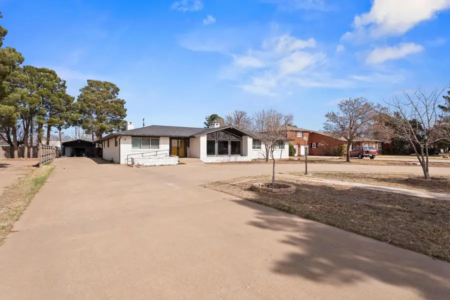 507 Clubview Drive, Levelland, TX 79336 - #3