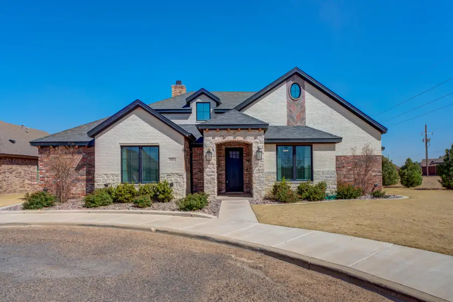 501 Britain Avenue, Wolfforth, TX 79382 - #2