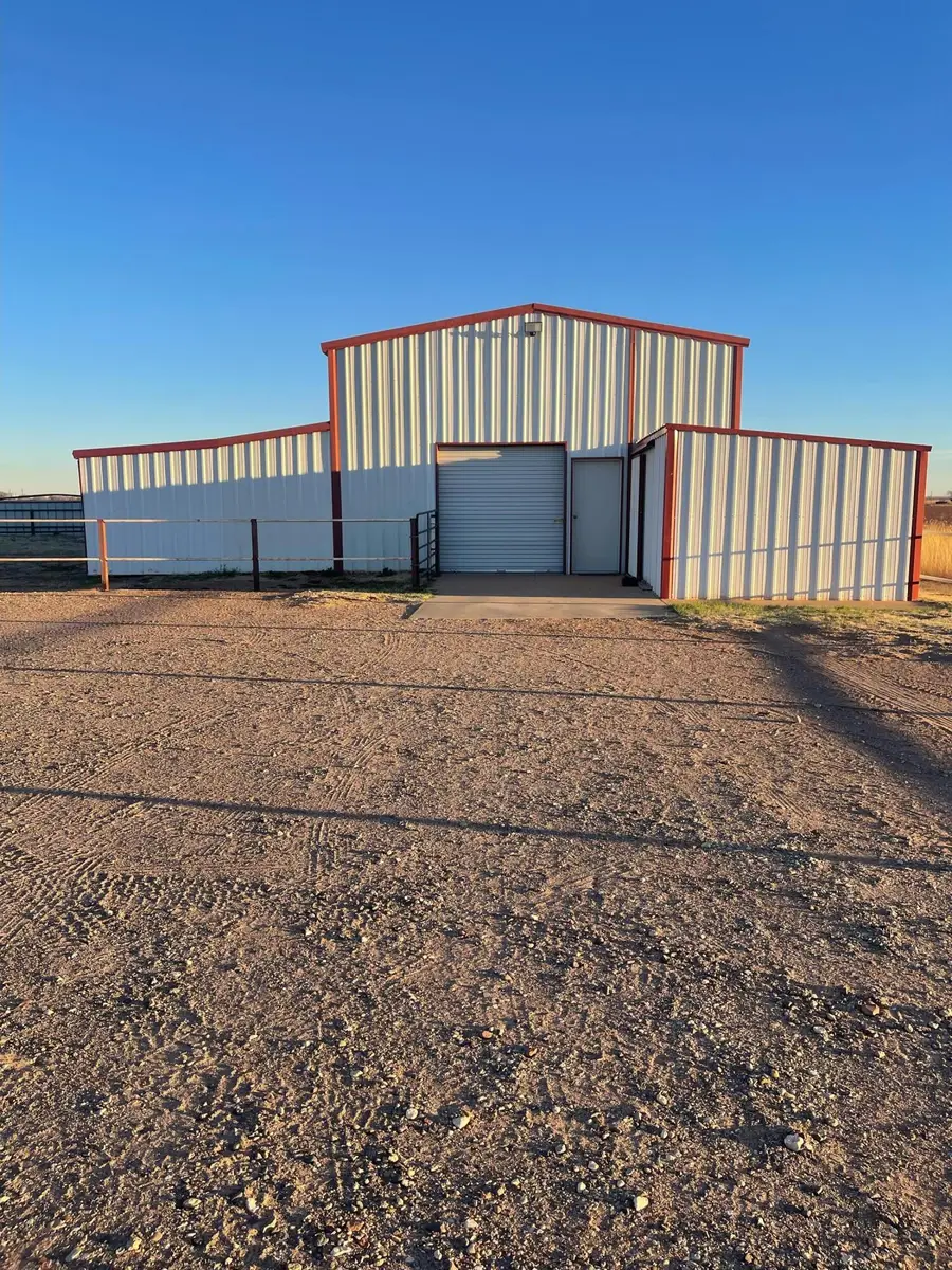 9205 E County Road 7000, Slaton, TX 79364 - #2
