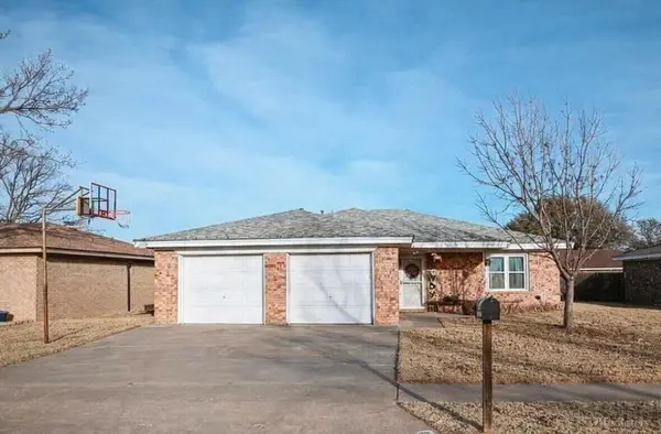 8411 Geneva Avenue, Lubbock, TX 79423